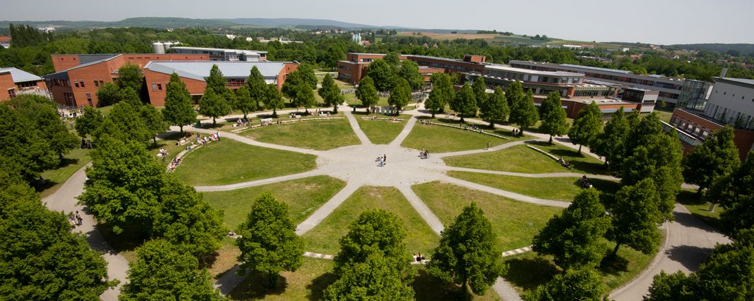 Campus der Uni Bayreuth aus der Vogelperspektive.